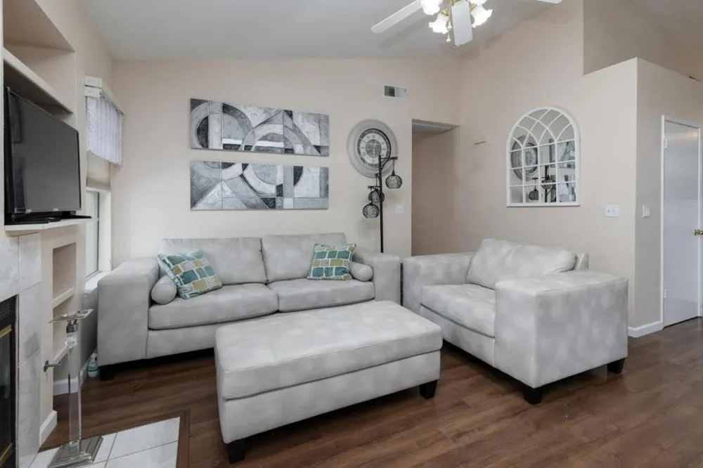 2671 Dennis Avenue Clovis, CA 93611