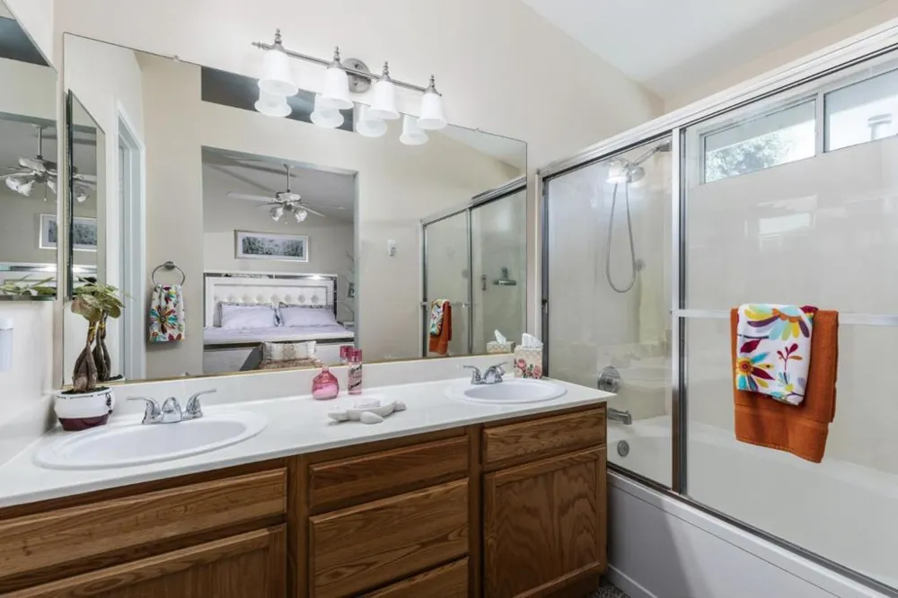 2671 Dennis Avenue Clovis, CA 93611