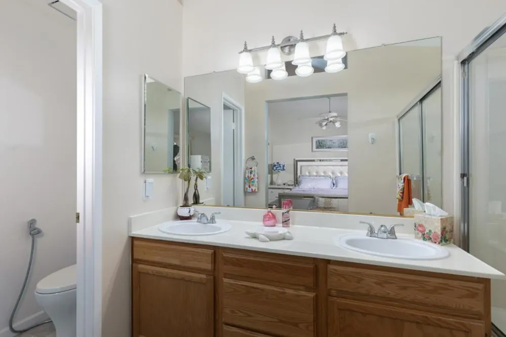 2671 Dennis Avenue Clovis, CA 93611