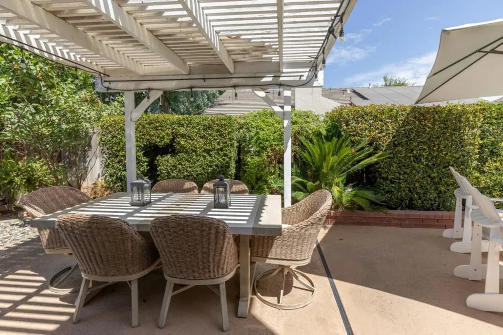2671 Dennis Avenue Clovis, CA 93611