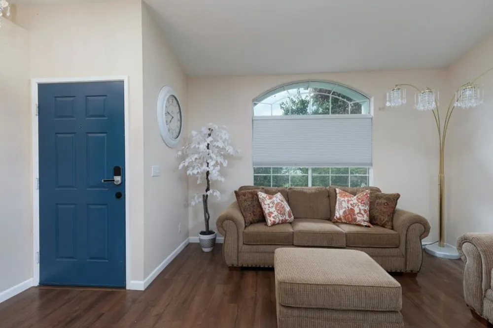 2671 Dennis Avenue Clovis, CA 93611