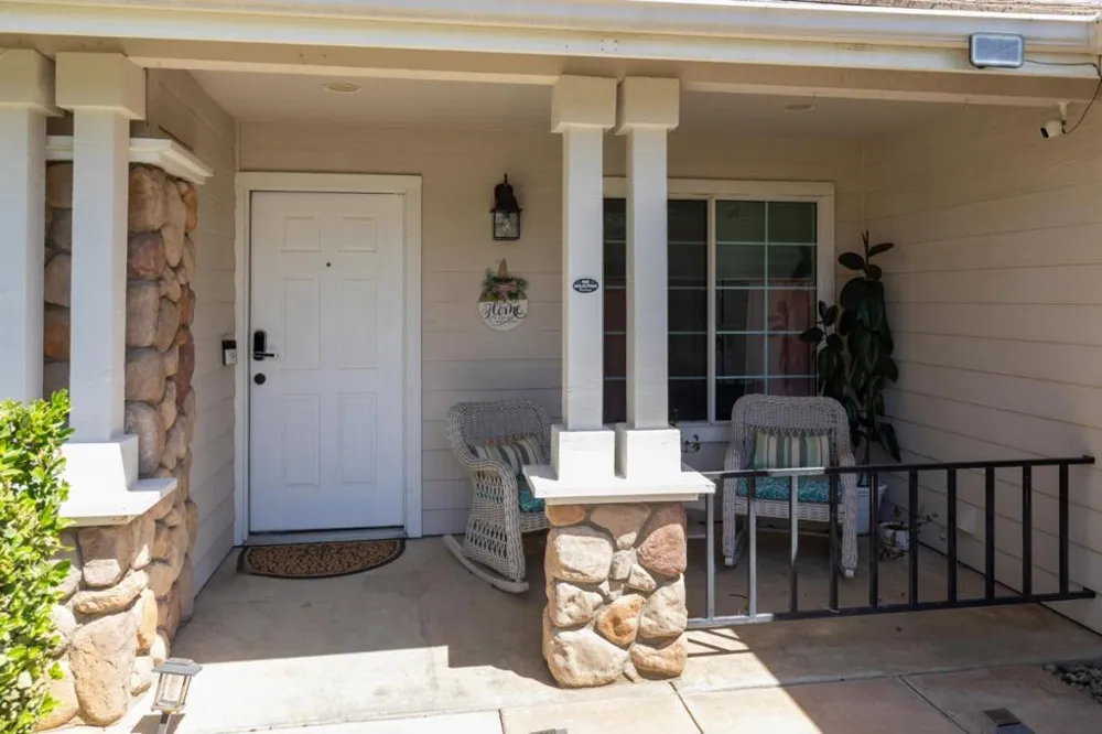 2671 Dennis Avenue Clovis, CA 93611