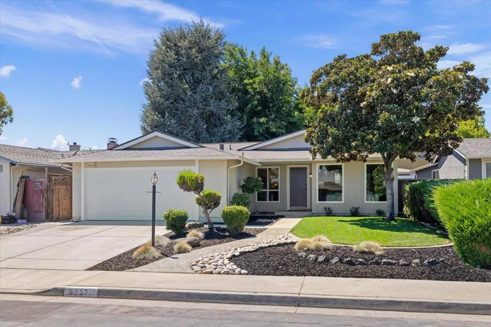 5237 Tomahawk Drive San Jose, CA 95136