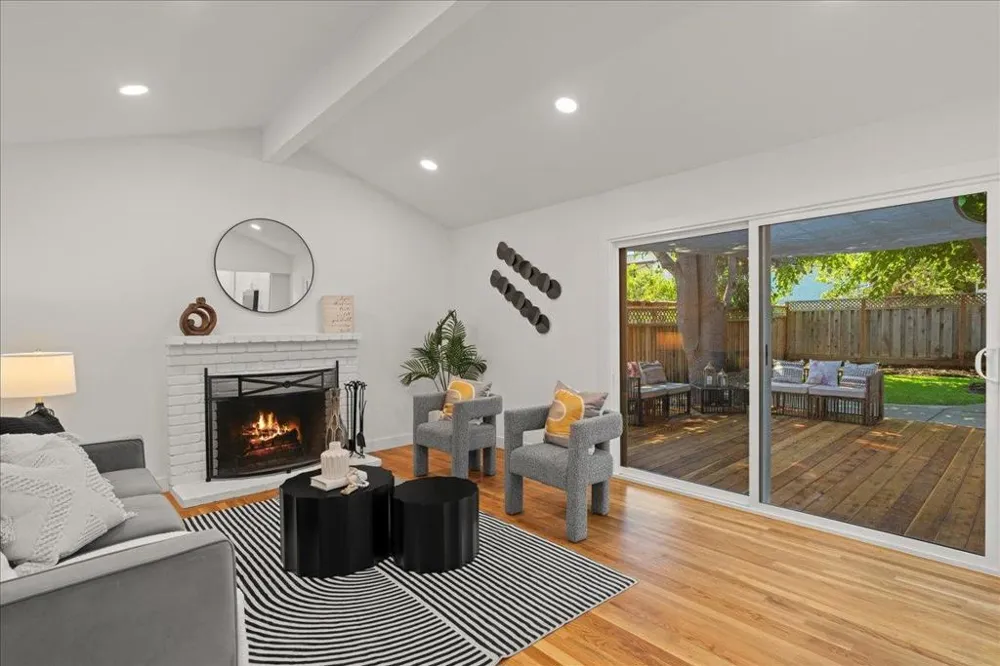 5237 Tomahawk Drive San Jose, CA 95136