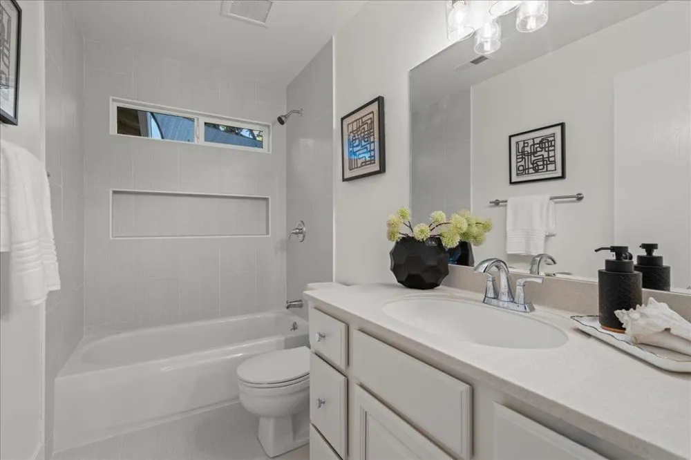 5237 Tomahawk Drive San Jose, CA 95136
