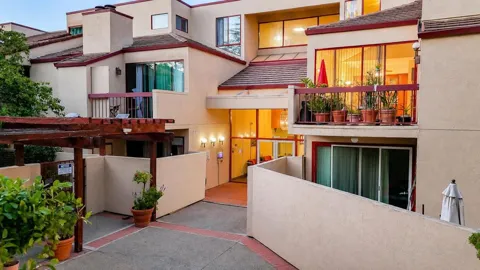 25912 Hayward Boulevard #215