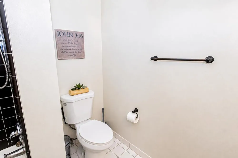 25912 Hayward Boulevard #215 Hayward, CA 94542