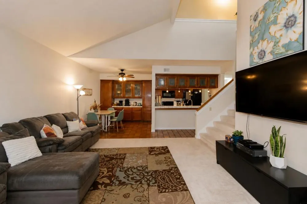 25912 Hayward Boulevard #215 Hayward, CA 94542