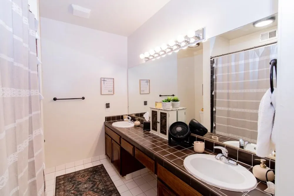 25912 Hayward Boulevard #215 Hayward, CA 94542