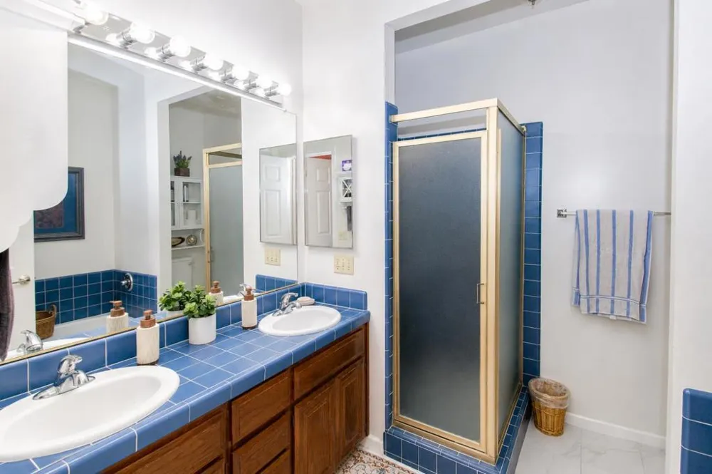 25912 Hayward Boulevard #215 Hayward, CA 94542