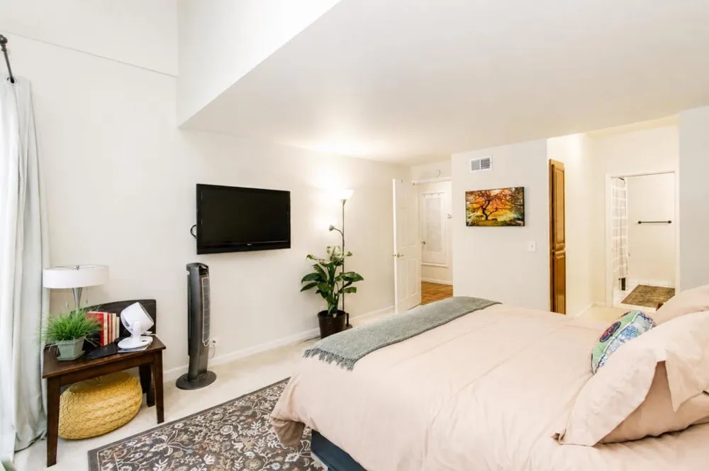 25912 Hayward Boulevard #215 Hayward, CA 94542