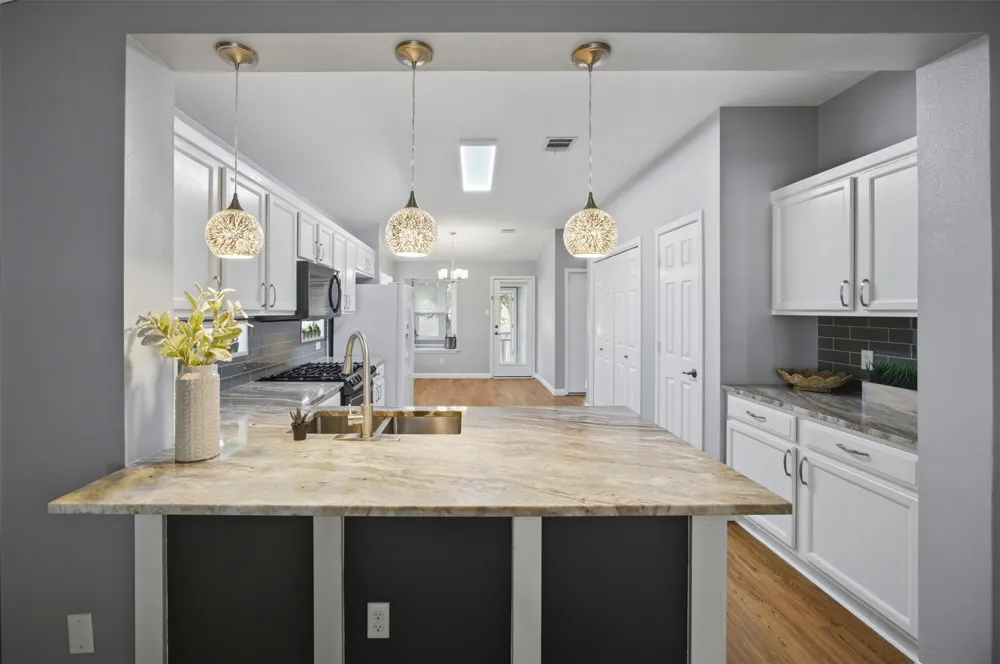 945 King Cotton Lane Round Rock, TX 78664