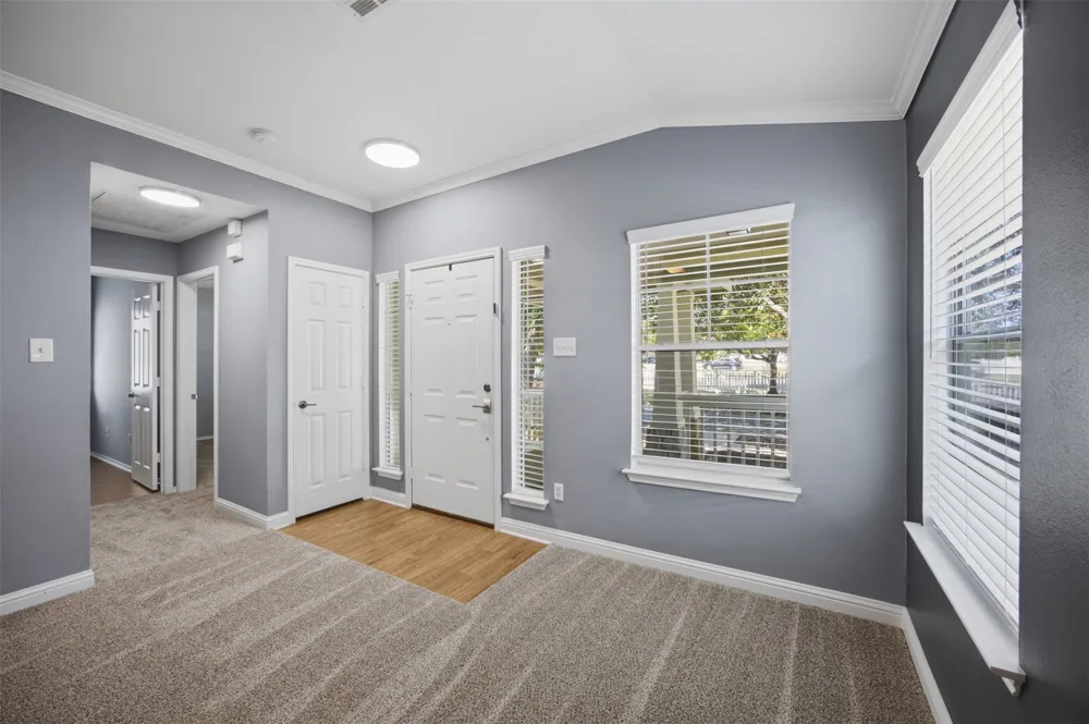 945 King Cotton Lane Round Rock, TX 78664