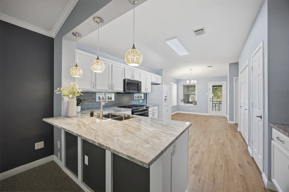 945 King Cotton Lane Round Rock, TX 78664