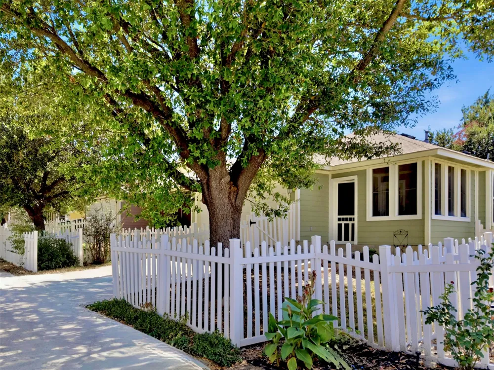 945 King Cotton Lane Round Rock, TX 78664