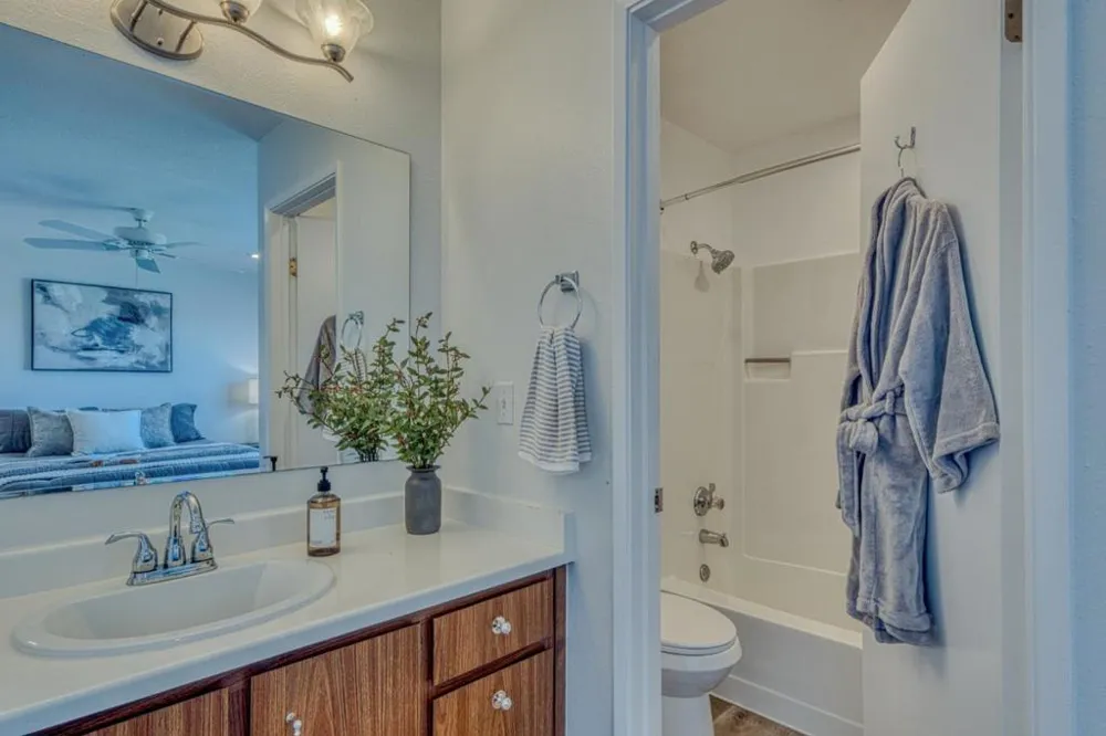 1889 Cherokee Drive #4 Salinas, CA 93906