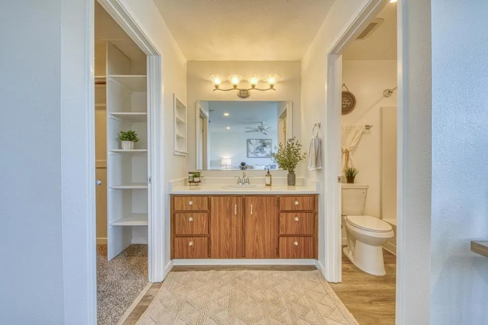 1889 Cherokee Drive #4 Salinas, CA 93906