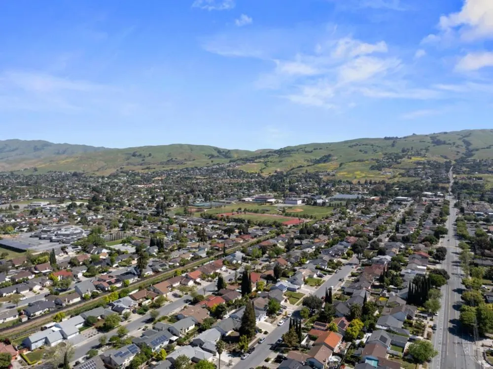 1205 Sierra Village Way San Jose, CA 95132