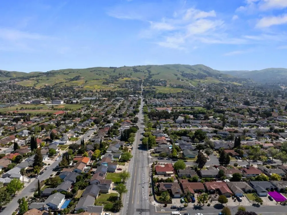 1205 Sierra Village Way San Jose, CA 95132
