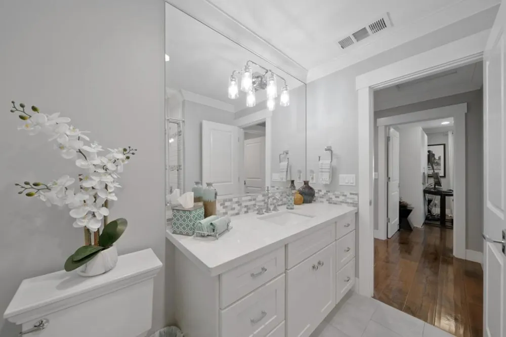 1052 Mcbain Avenue Campbell, CA 95008