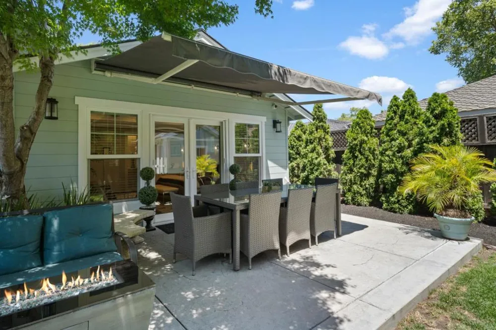 1052 Mcbain Avenue Campbell, CA 95008
