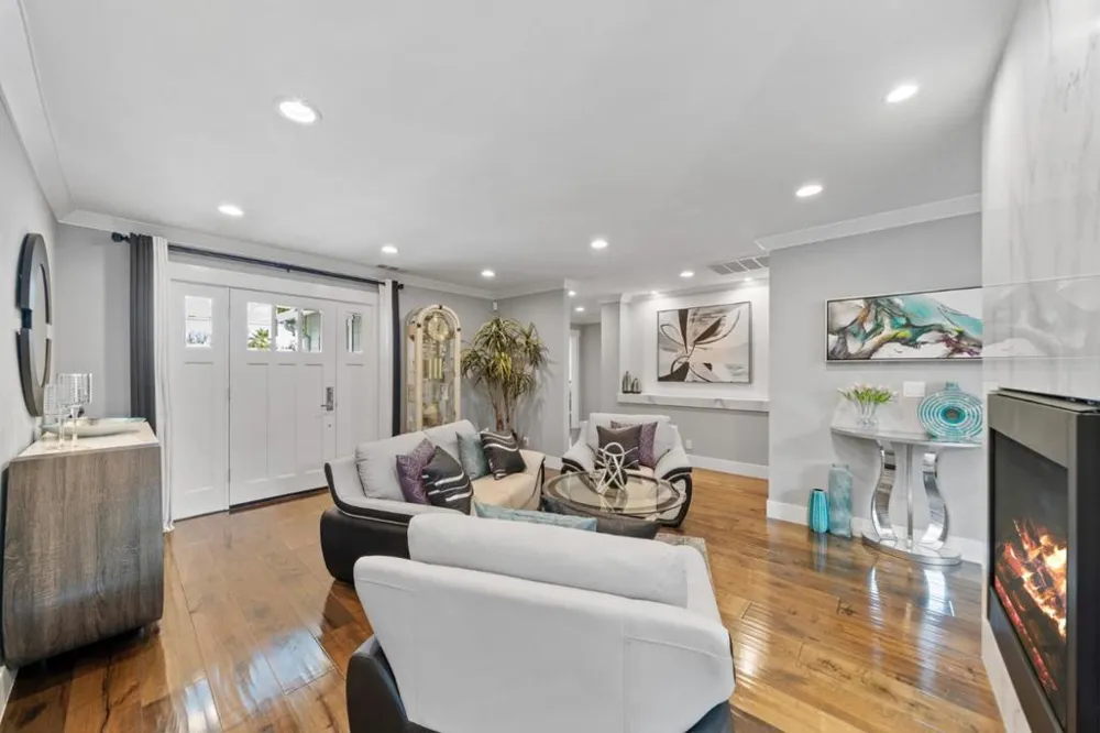 1052 Mcbain Avenue Campbell, CA 95008