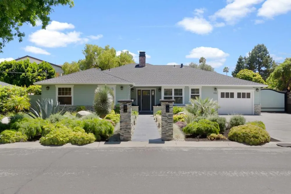 1052 Mcbain Avenue Campbell, CA 95008