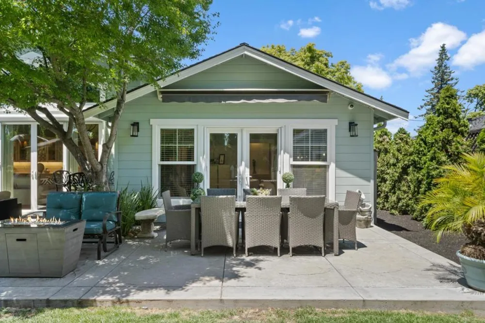 1052 Mcbain Avenue Campbell, CA 95008