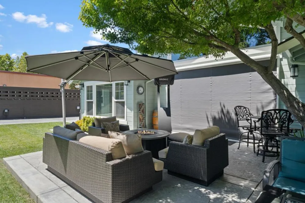1052 Mcbain Avenue Campbell, CA 95008