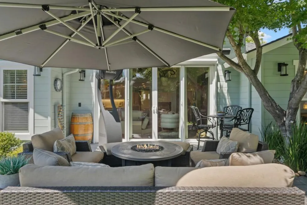 1052 Mcbain Avenue Campbell, CA 95008