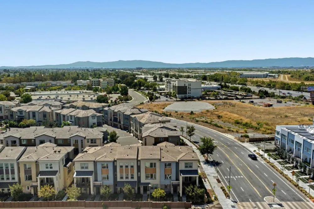 493 Snap Dragon Street Milpitas, CA 95035