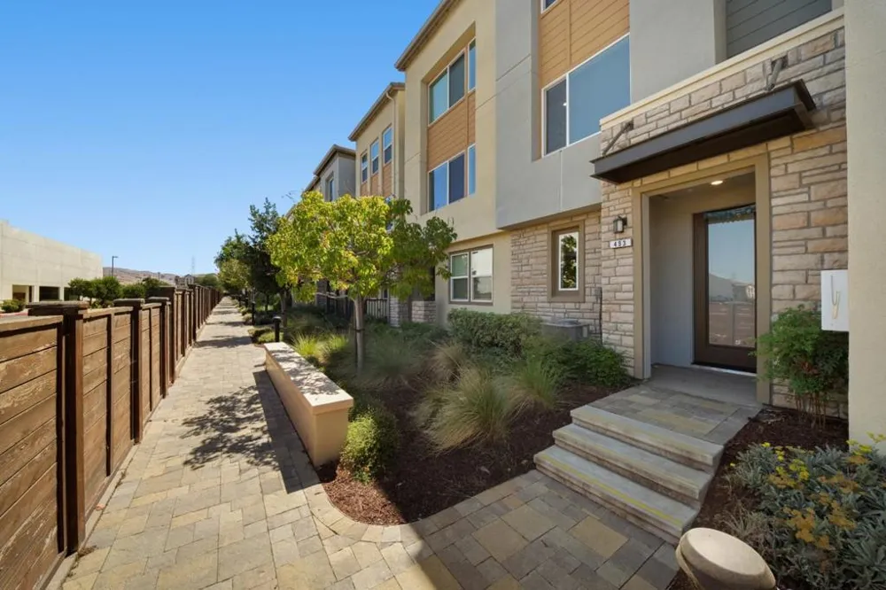 493 Snap Dragon Street Milpitas, CA 95035
