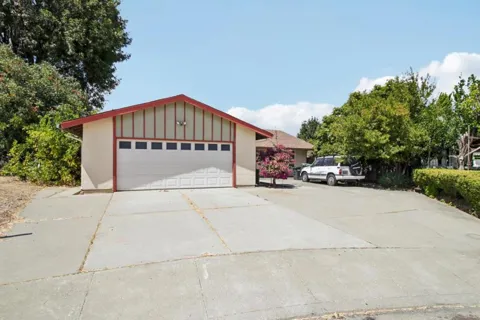 4967 Avenida De Angelina