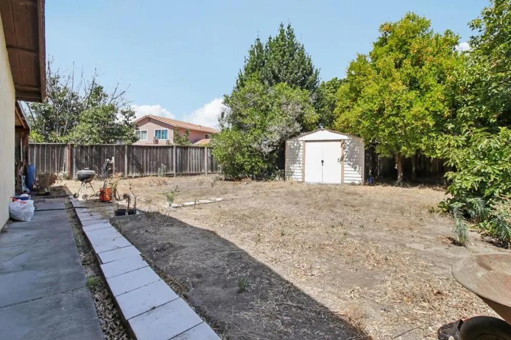 4967 Avenida De Angelina Santa Clara, CA 95054
