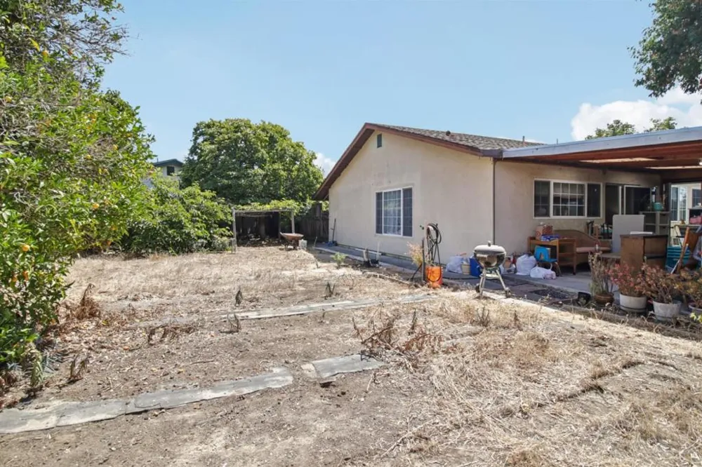 4967 Avenida De Angelina Santa Clara, CA 95054