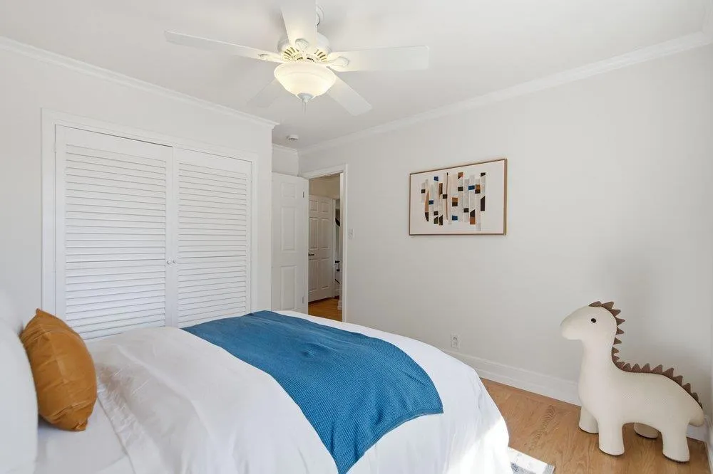 2872 Roland Avenue San Carlos, CA 94070