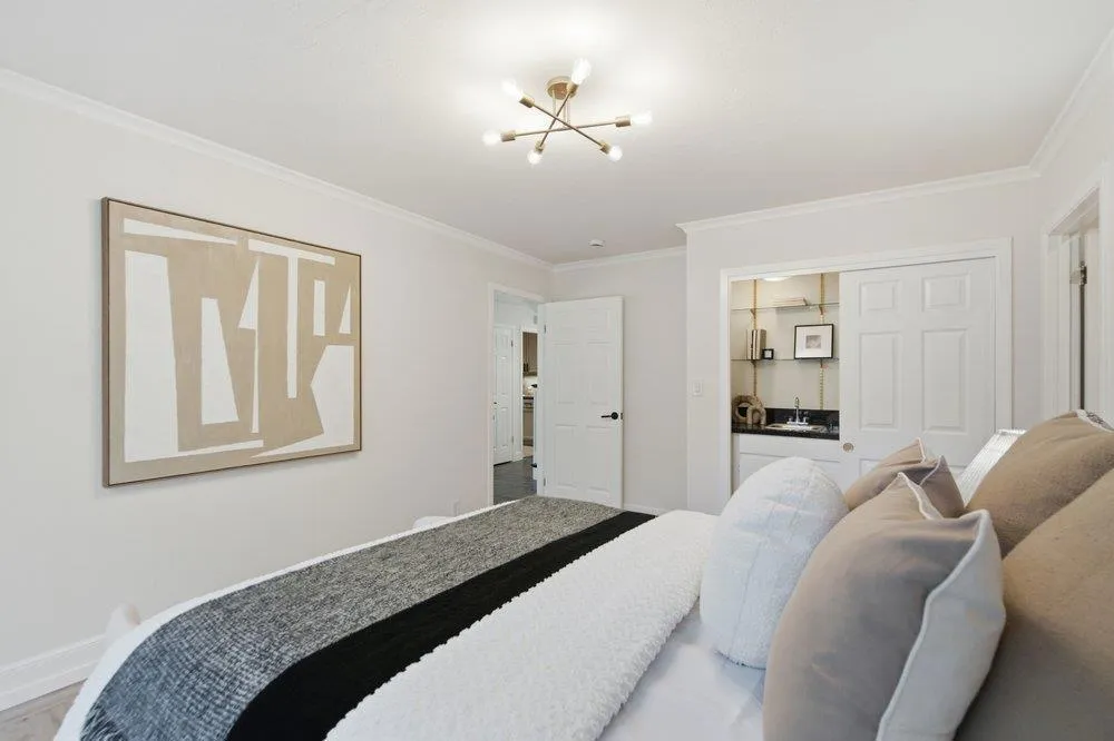 2872 Roland Avenue San Carlos, CA 94070