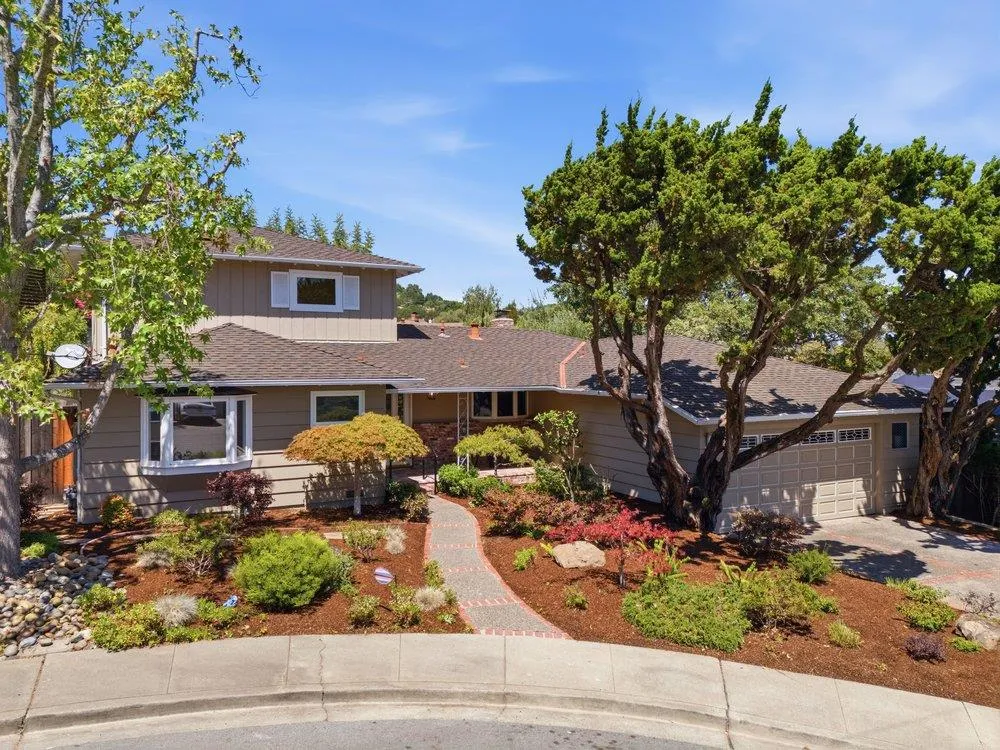 2872 Roland Avenue San Carlos, CA 94070