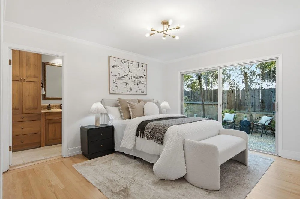 2872 Roland Avenue San Carlos, CA 94070