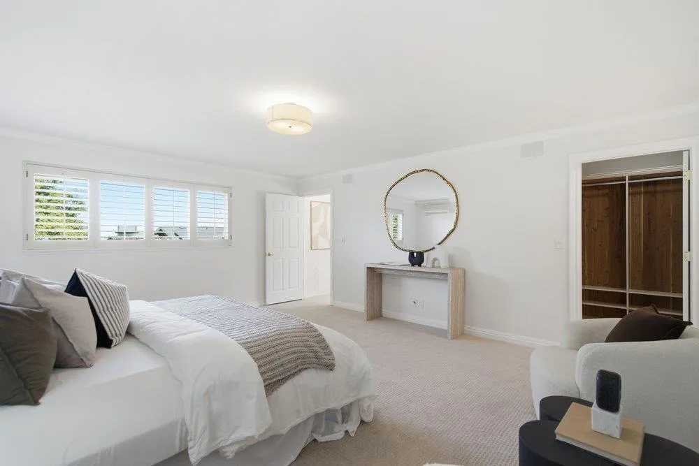 2872 Roland Avenue San Carlos, CA 94070