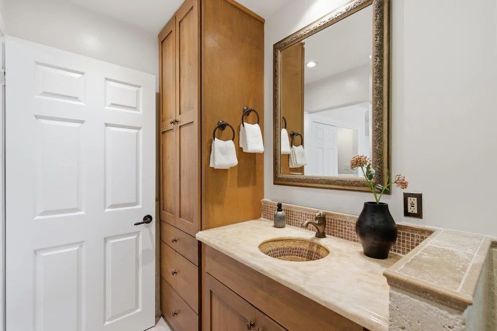 2872 Roland Avenue San Carlos, CA 94070