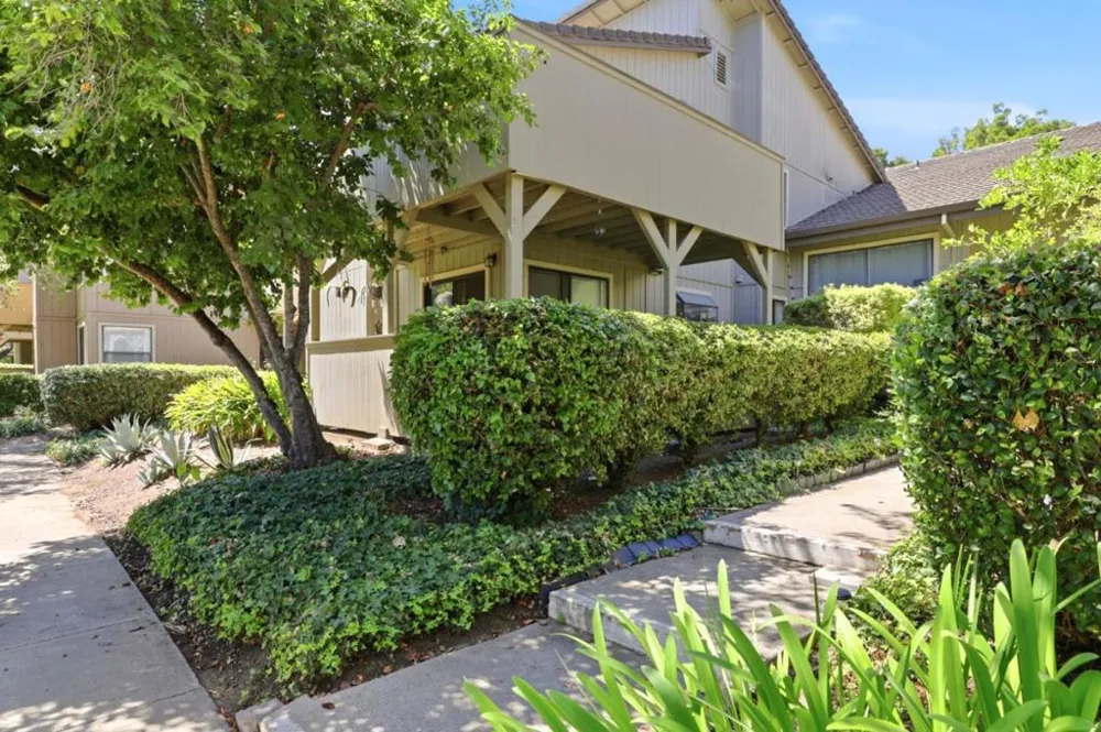 227 Del Monte Lane Morgan Hill, CA 95037