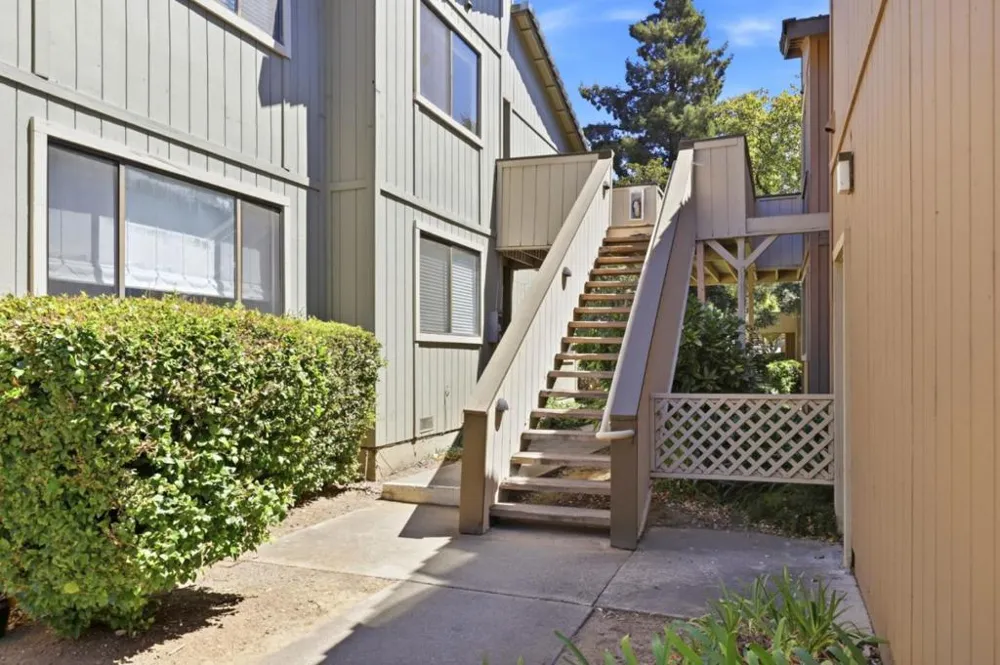 227 Del Monte Lane Morgan Hill, CA 95037