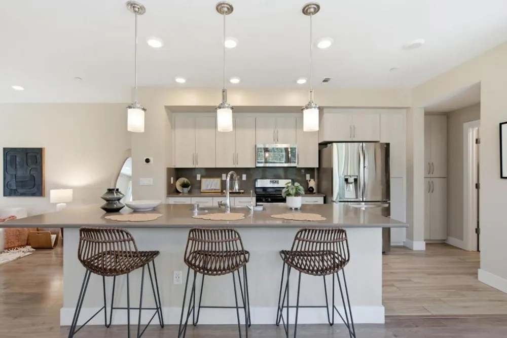 350 Circuit Way Mountain View, CA 94043