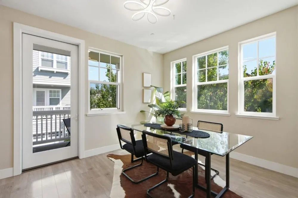 350 Circuit Way Mountain View, CA 94043