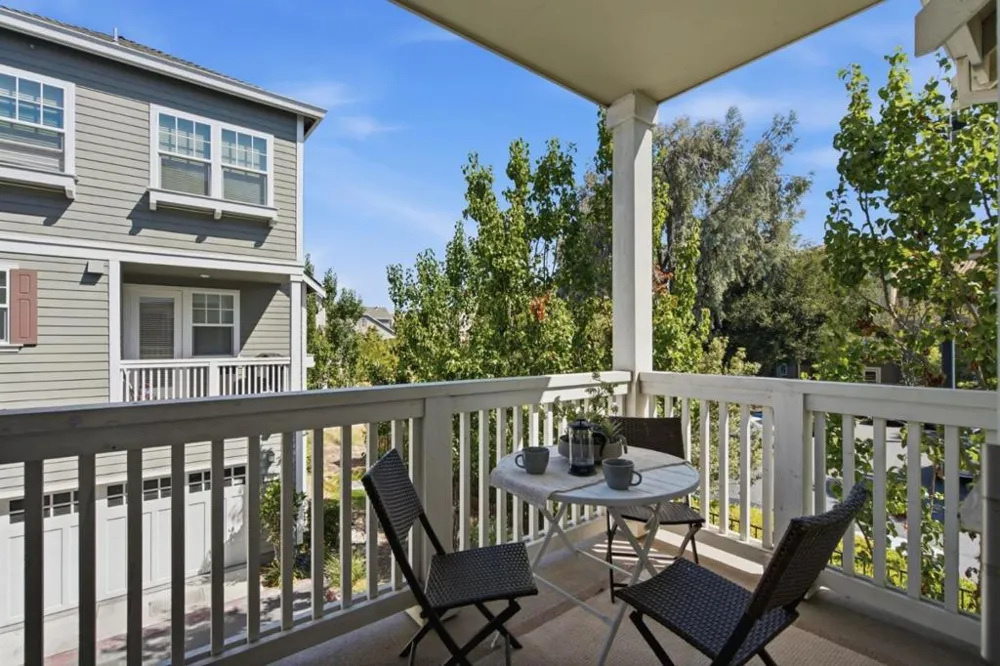 350 Circuit Way Mountain View, CA 94043