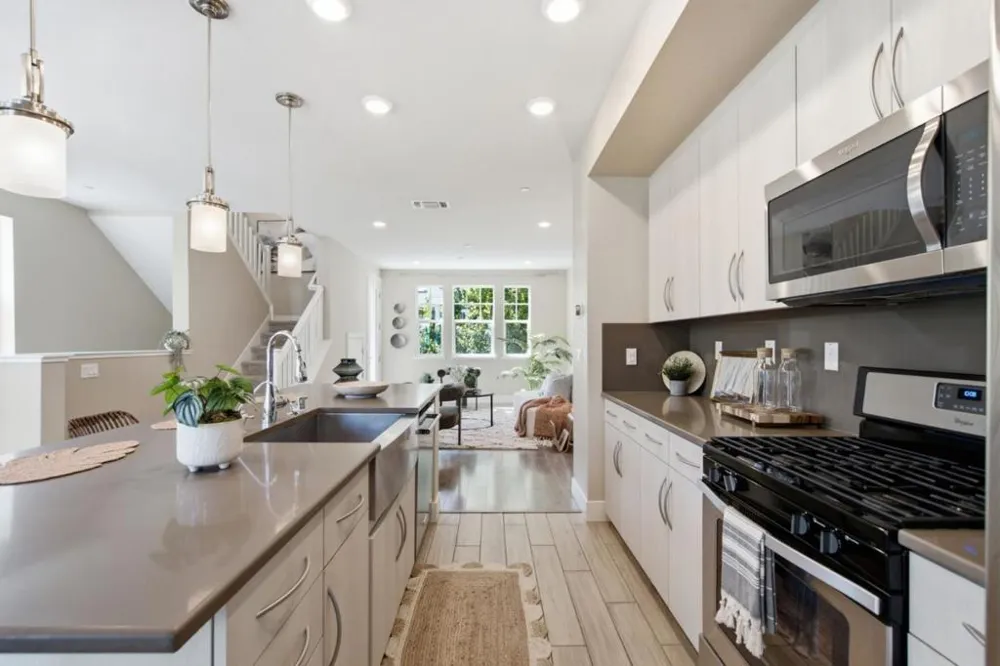 350 Circuit Way Mountain View, CA 94043