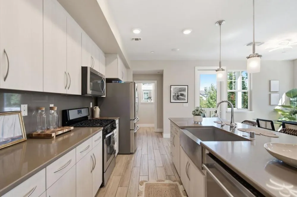 350 Circuit Way Mountain View, CA 94043