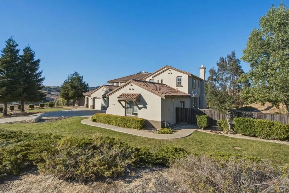 900 Via Vaquero Norte San Juan Bautista, CA 95045