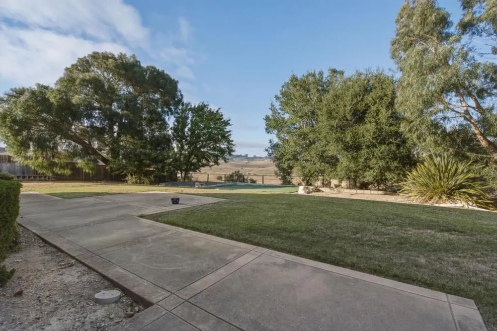 900 Via Vaquero Norte San Juan Bautista, CA 95045